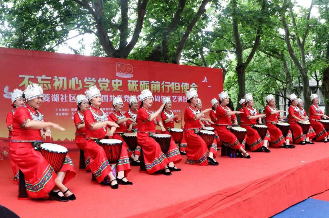 男朋友说你的婚纱不用别人买 我买就好怎么回答？游戏画面