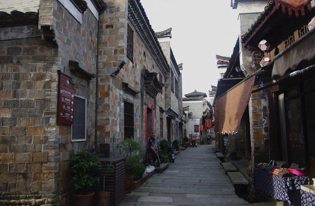 “林有有”演完《三十而已》露脸《星汉灿烂》,一出场便圈粉观众,你咋看?-冷知分享平台